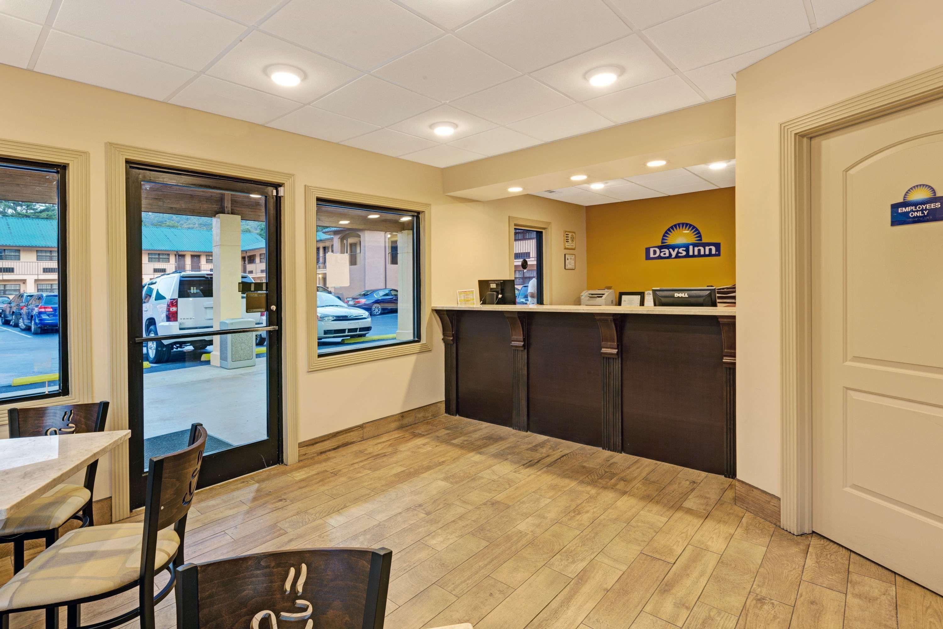 Days Inn By Wyndham Cherokee Near Casino מראה חיצוני תמונה