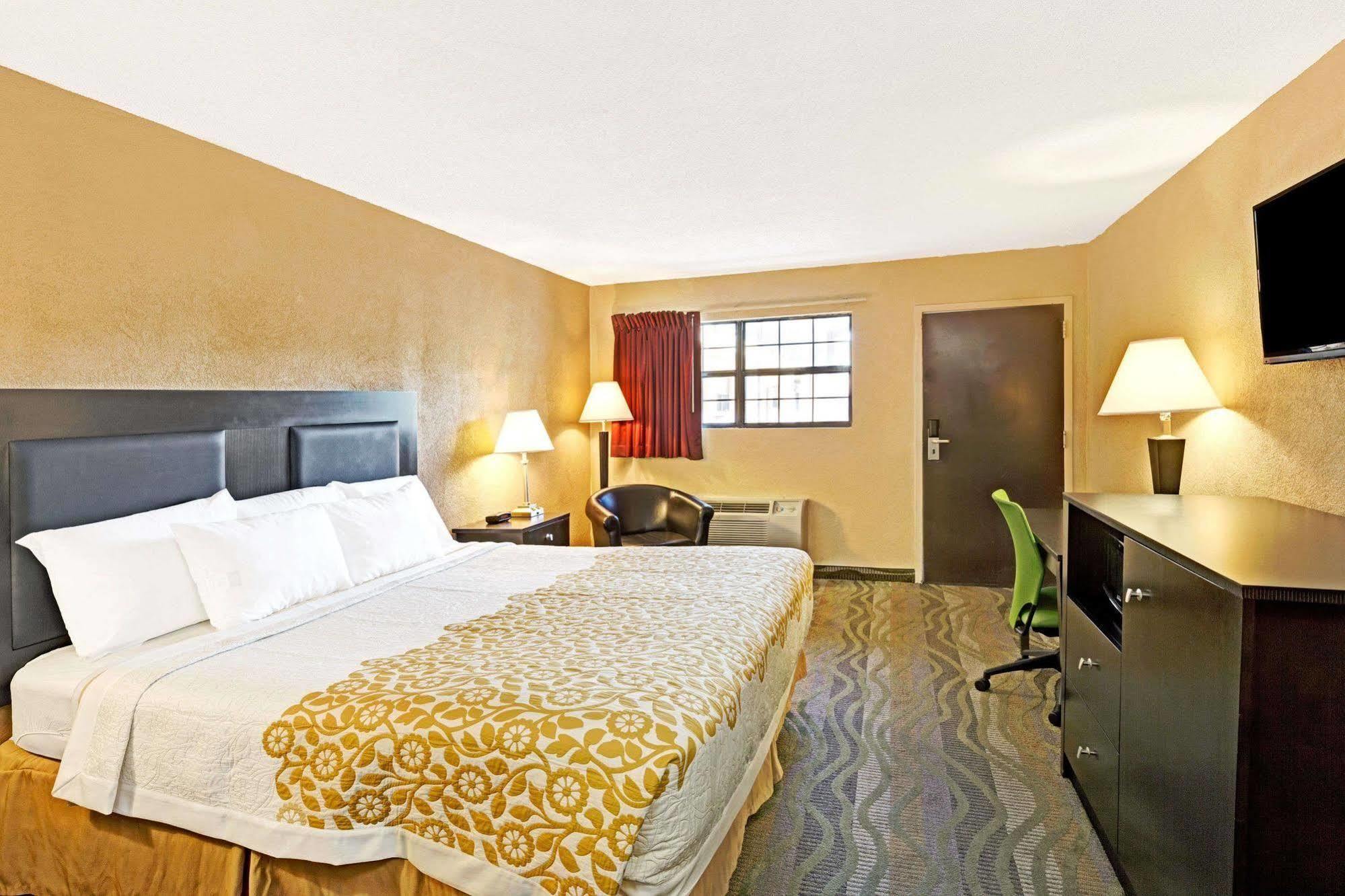 Days Inn By Wyndham Cherokee Near Casino מראה חיצוני תמונה